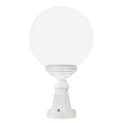 1131 sokkellampe med kugleskærm, hvid