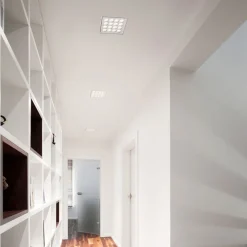 Ade T284 indbygget LED-loftlampe, 13 cm x 13 cm