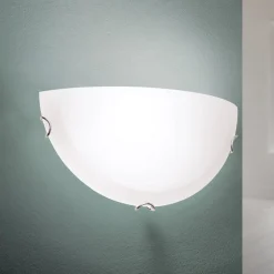 Agada væglampe, opalglas, krom, halvcirkelformet