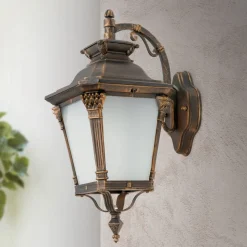 Aiko udendørs væglampe, antik finish, pendel