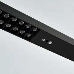 Arcchio LED-gulvlampe til kontor Jolinda, sort, 4000K, sensor