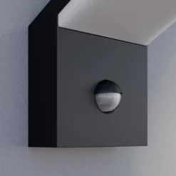 Arcchio udendørs LED-væglampe Yolena, sensor, antracit, aluminium
