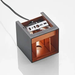 Arcchio væglampe Zuzana, kantet, sort, stik, 10 cm