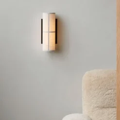 Audo Hashira LED-væglampe med stik, natur