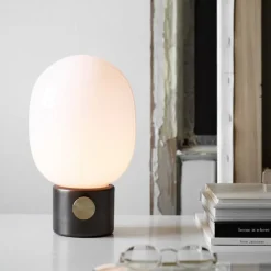 Audo JWDA bordlampe, bruneret messing