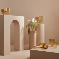 AYTM Arura-vase, ravfarvet, højde 40 cm, bredde 34 cm, glas