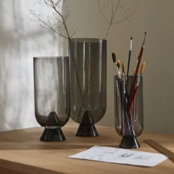 AYTM Glacies-vase, røgfarvet grå, højde 29 cm, glas, mundblæst