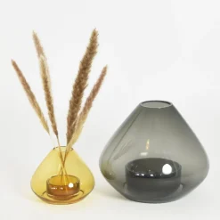 AYTM Lygte Uno, vase, rav, Ø 14 cm, højde 11 cm, glas