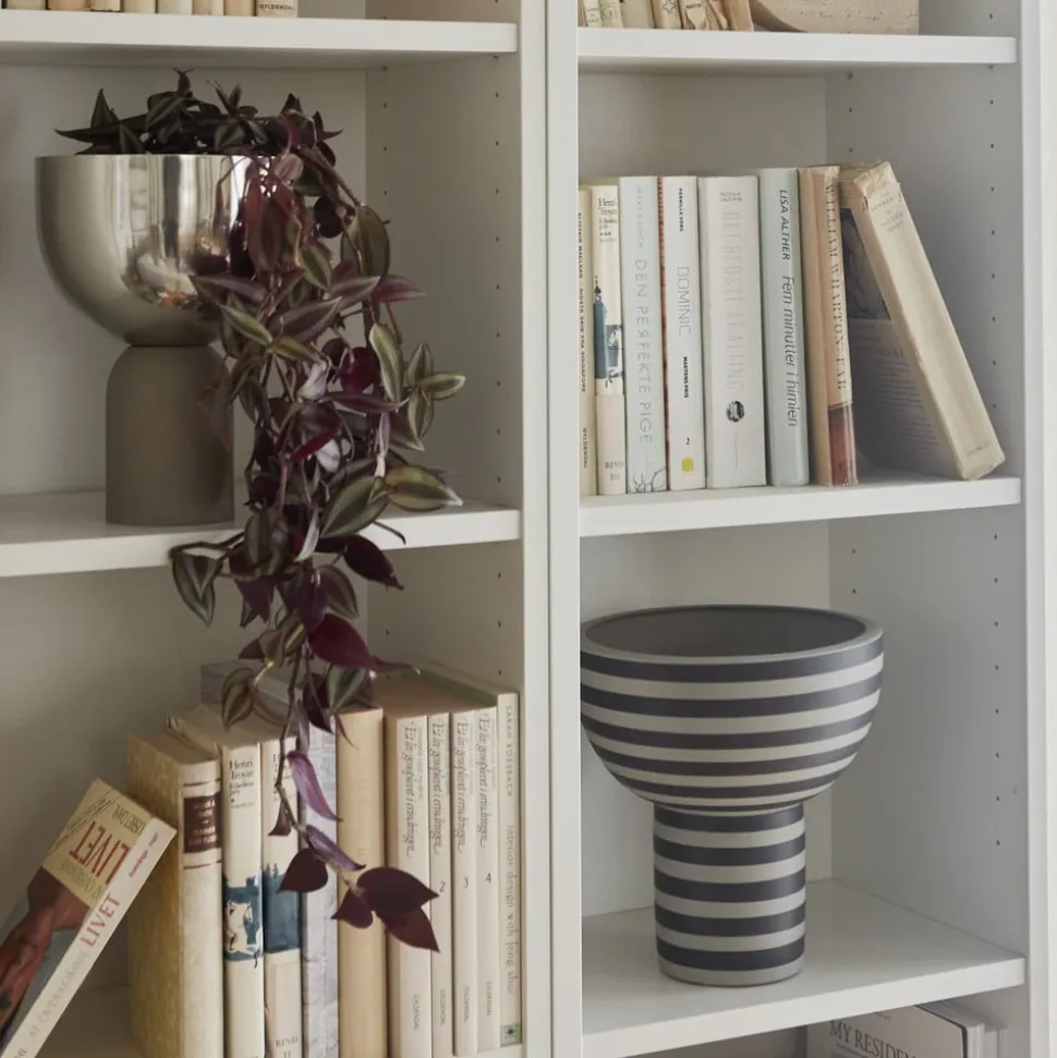 AYTM Varia vase, sort, Ø 23 cm, højde 24 cm, keramik