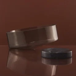 AYTM Volvi skål, røgfarvet grå, Ø 25 cm, glas, base, marmor