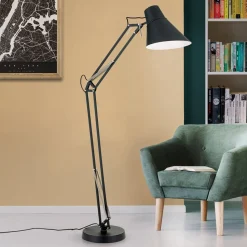 Bachelor gulvlampe med justerbare led