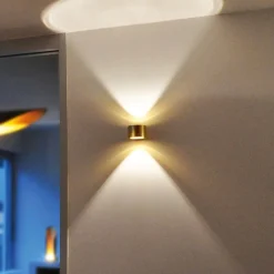 BANKAMP Impulse LED-væglampe op/ned guld