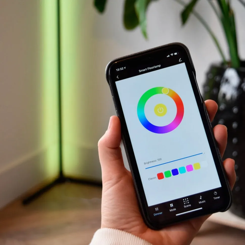 Calex Smart LED-gulvlampe med fjernbetjening RGBW