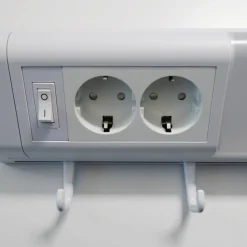 Chianti 15 W møbelpåbygningslampe 2 stikkontakt