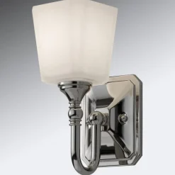 Concord væglampe til badeværelset, klassisk design