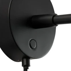 Darci kort væglampe, udspring 33,5 cm, sort