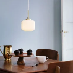 Dyberg Larsen Arp hængelampe, messingfarvet, glas, Ø 15 cm