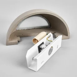 Elegant væglampe Renata af beton