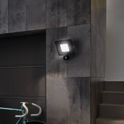 Faedo 3 udendørs LED-spot med sensor, sort, 50 W