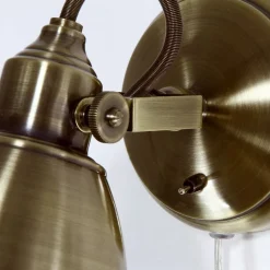 Fjällbacka væglampe med antik finish