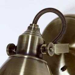 Fjällbacka væglampe med antik finish