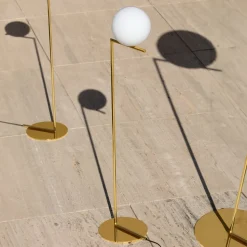 FLOS gulvlampe IC F1 10th Anniversary, guldbelagt, dæmpbar