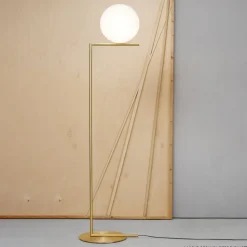 FLOS IC F2 gulvlampe børstet messing