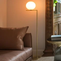 FLOS IC F1 gulvlampe, børstet messing