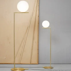 FLOS IC F1 gulvlampe, børstet messing