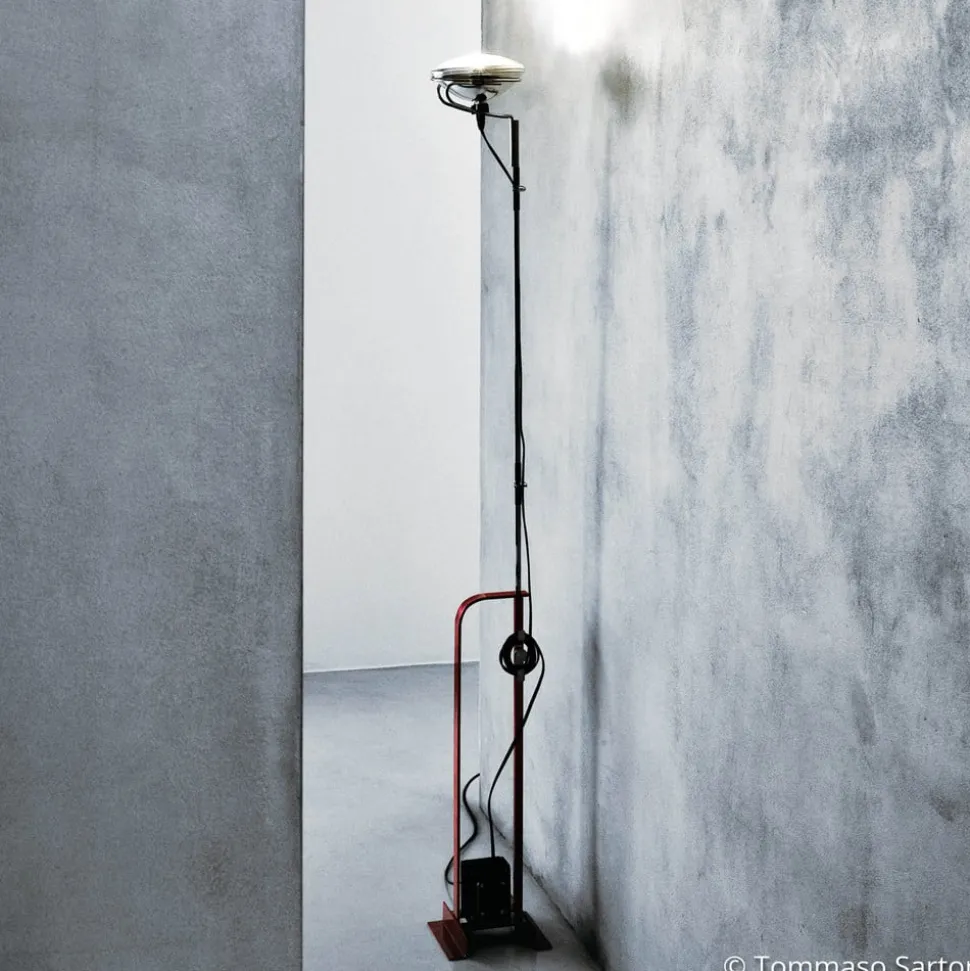 FLOS Toio gulvlampe Gx16d-LED rød