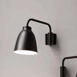 FRITZ HANSEN Caravaggio væglampe, sort