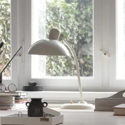 FRITZ HANSEN Kaiser Idell 6556-T, blank hvid