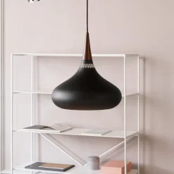 FRITZ HANSEN Orient P2 Pendul sort/rose Ø 34cm