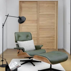 GRUPA Arigato gulvlampe, tredelt arm, sort