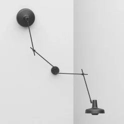GRUPA Arigato væglampe 2 lyskilder 90 cm sort