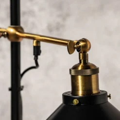 Gulvlampe Lenius med bevægelig skærm