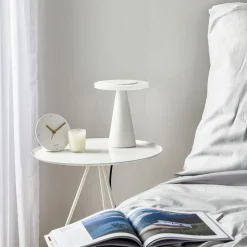 Helestra Bax bordlampe med touchdæmper, hvid