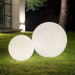 Ideal Lux Doris lampe med jordspyd, hvid, plast, Ø 78 cm