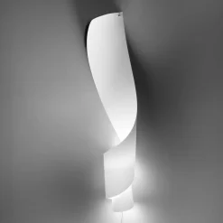 Ingo Maurer Oop's 1 væglampe af papir