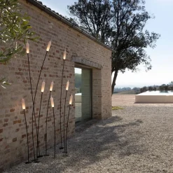 Karman Nilo LED-lampe med jordspyd, højde 150 cm