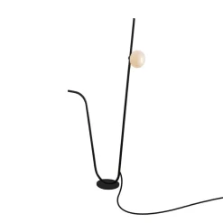 Karman Pois gulvlampe, spyd, IP65 3.000 K 93cm