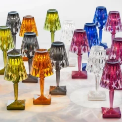 Kartell LED-bordlampe Batteri, 30 cm, røggrå, IP54