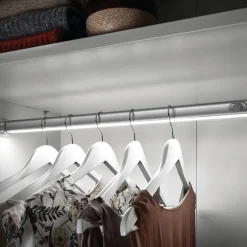 Klædeskabslampe med sensor, 60 cm