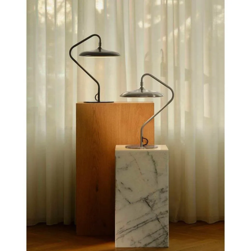 LED-bordlampe Artist, stålfarvet, højde 41 cm, stål