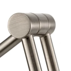 LED-gulvlampe Carl, nikkelfarvet, justerbar, dæmpbar