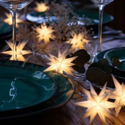 LED-lyskæde med baby-stjerner udenpå 9 lyskilder hvid