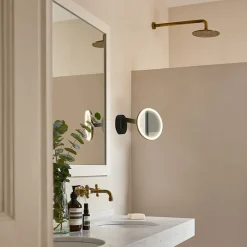 LEDS-C4 Vanity vægspejl med LED, 3.000 K, sort