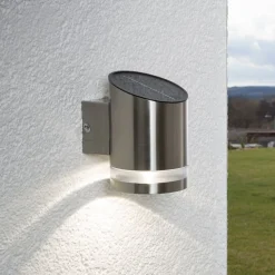 LED-solcellelampe Salma til anbringelse på muren