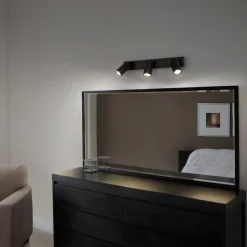 LEDVANCE Octagon LED-spotlight, dæmpbar, tre pærer, sort