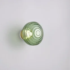 LED-væglampe Earl, messing/grøn, glas, Ø 15,5 cm